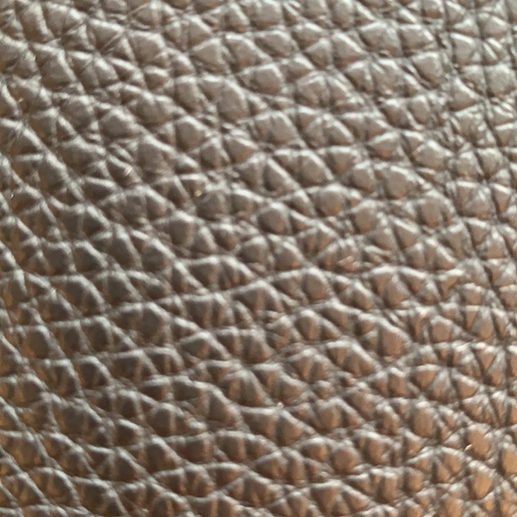 Black Vince Camuto tote - Picture 4 of 5